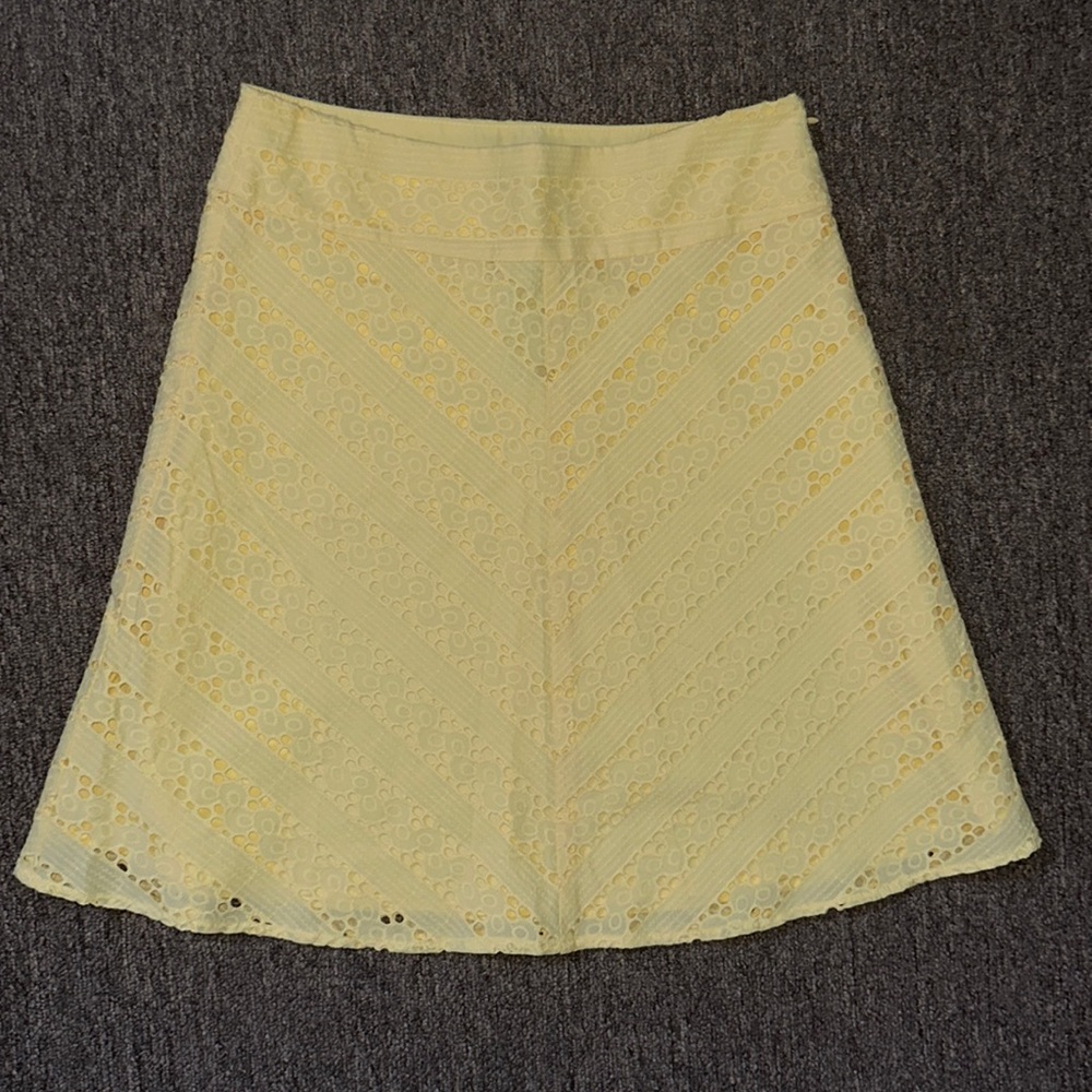 Women’s Ann Taylor Petite Size 2 Pastel Yellow Skirt *New w/ Tag*